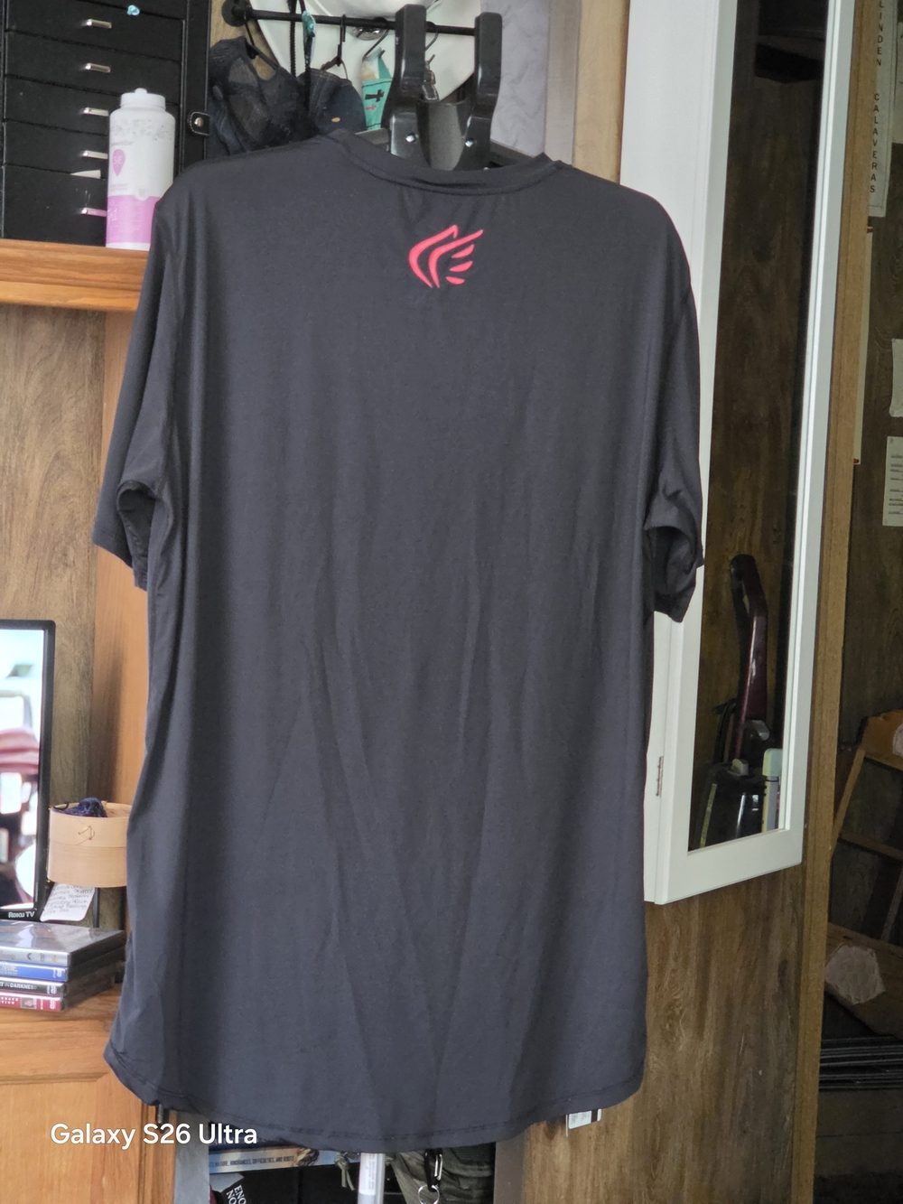 Men’s Black Graphic Tee - “I Can Do All Things Through Christ” - Picture 2 of 6
